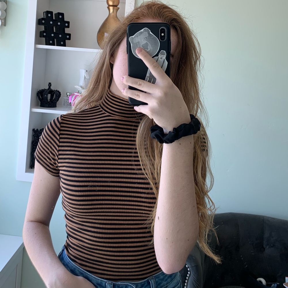 Tan and Black Short Sleeve Turtle Neck